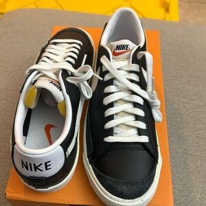 Blazer Low 77 Vintg
Brand New with Box